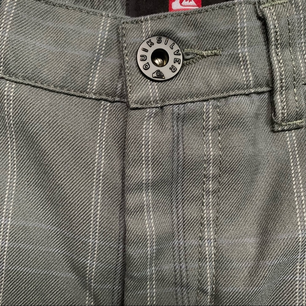 Quicksilver Shorts - Picture 5 of 6